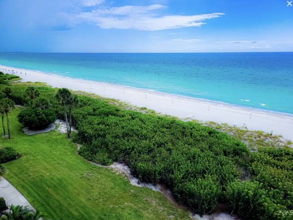 Luxury Gulf Front Condo Longboat key Best Location Between Longboat Key Club & St Regis