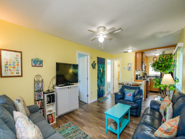 Bradenton Beach Vacation Condo 2 Bedrooms Sleeps Six Guests