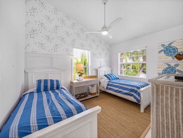 Anna Maria Island 3 Bedroom Vacation Rental Sleeps 6 Pool