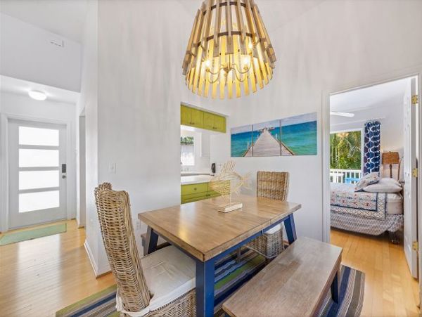 Anna Maria Island 3 Bedroom Vacation Rental Sleeps 6 Pool