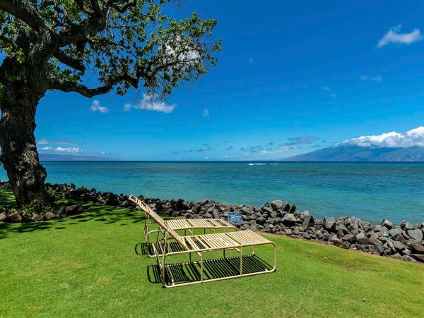 Kahana One Bedroom Rental with Fantastic Oceanfront Views