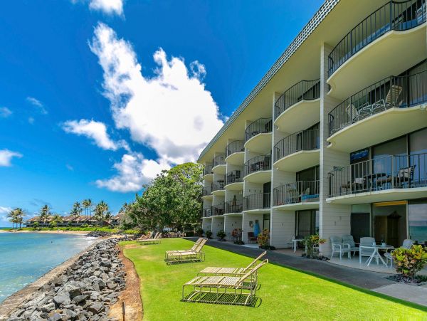 Kahana One Bedroom Rental with Fantastic Oceanfront Views
