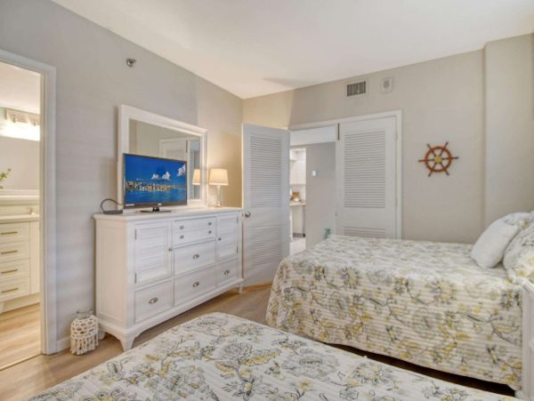 Longboat Key Vacation Condo Two Bedroom Gulf Views