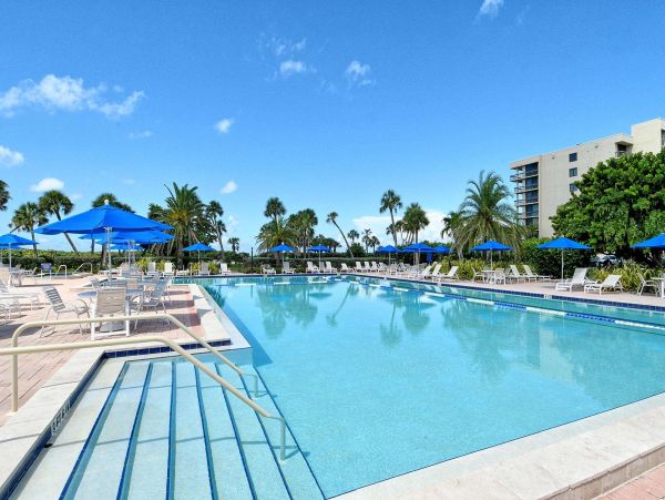 Longboat Key Vacation Condo Two Bedroom Gulf Views