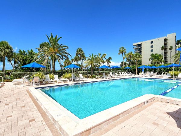 Longboat Key Vacation Condo Two Bedroom Gulf Views