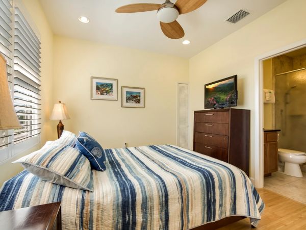 Luxury 4 Bedroom Fort Myers Vacation Home with Private Pool
