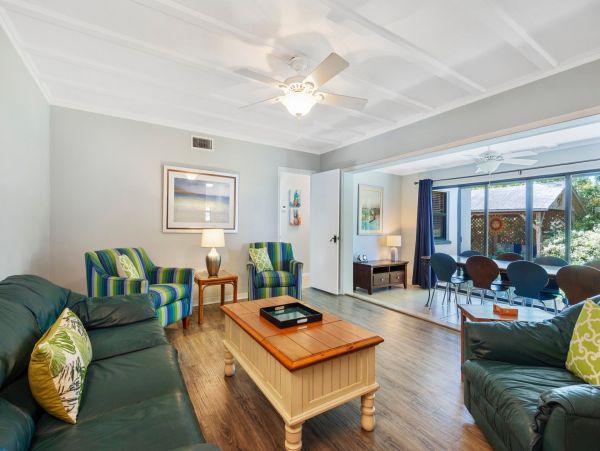 Fort Myers Vacation Home 4 Bedrooms Sleeps 8 Guests