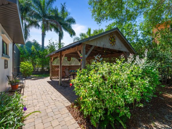 Fort Myers Vacation Home 4 Bedrooms Sleeps 8 Guests