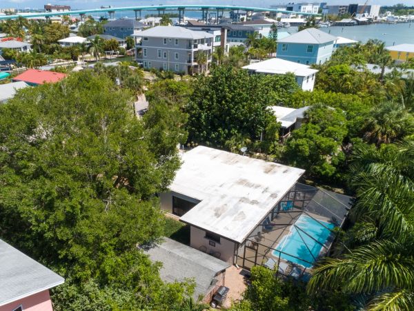 Fort Myers Vacation Home 4 Bedrooms Sleeps 8 Guests