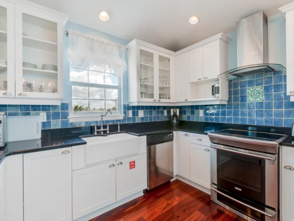 Fort Myers Vacation Home 4 Bedrooms + Den Sleeps 12 Guests