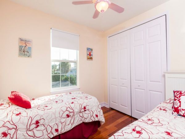 Fort Myers Vacation Home 4 Bedrooms + Den Sleeps 12 Guests