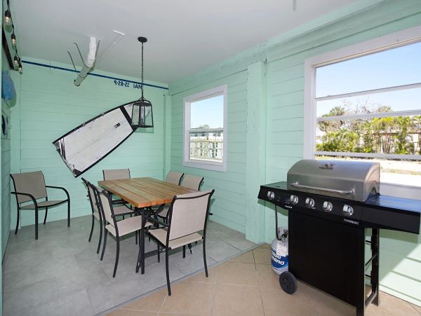 Fort Myers Vacation Home 4 Bedrooms + Den Sleeps 12 Guests