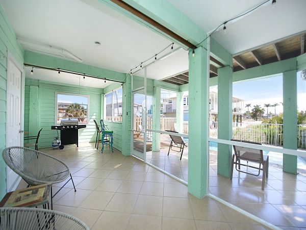 Fort Myers Vacation Home 4 Bedrooms + Den Sleeps 12 Guests