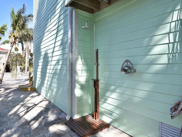 Fort Myers Vacation Home 4 Bedrooms + Den Sleeps 12 Guests