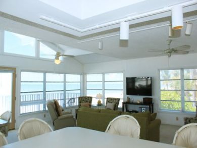 Living area with panoramic beach view Living area with panoramic beach view