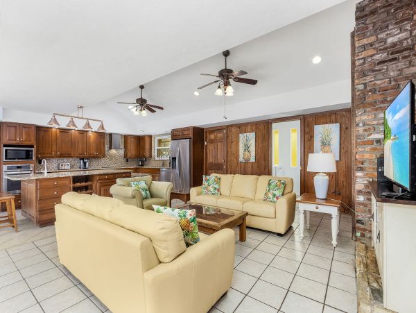 Fort Myers Vacation Home Across the Street from the Beach