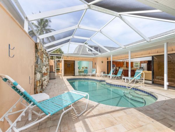 Fort Myers Vacation Home Across the Street from the Beach