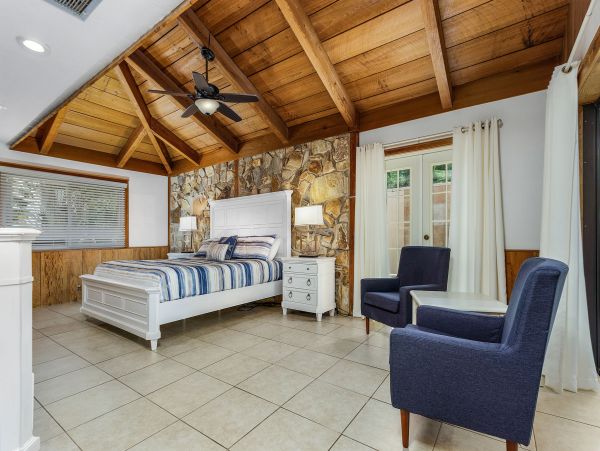 Fort Myers Vacation Home Across the Street from the Beach