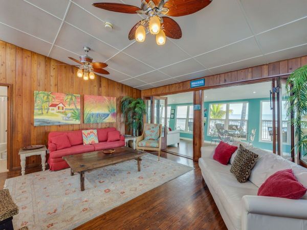 Fort Myers Home 880405