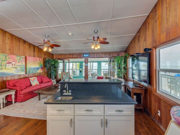 Fort Myers Home 880405
