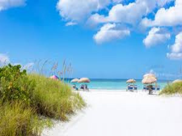 Siesta Key Three Bedroom Luxury Rental Home with Canal View