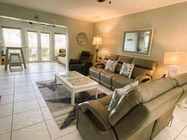 Beautiful Beach Views at this 2 Bedroom Siesta Key Condo