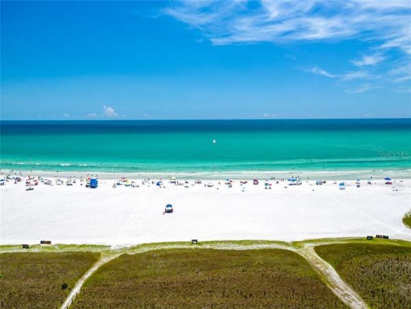 Beautiful Beach Views at this 2 Bedroom Siesta Key Condo