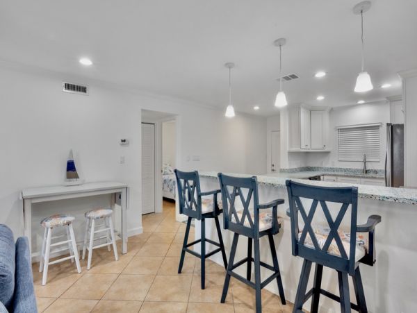 Discover Your Dream Siesta Key Getaway - 2-Bedroom Condo