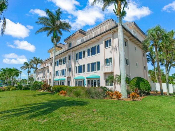 Discover Your Dream Siesta Key Getaway - 2-Bedroom Condo