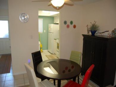 Dining Area Seats Four Dining Area Seats Four