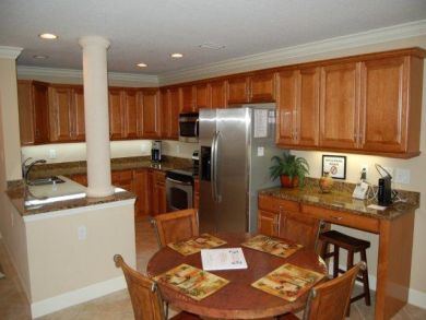 Kitchen & Dining Area