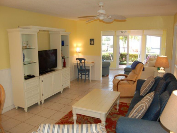 Lovely 2 Bedroom Condo in Siesta Key