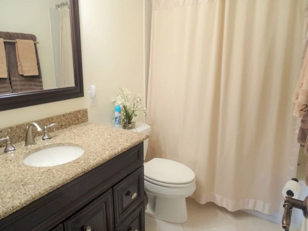 Siesta Key Vacation Condo with Great Views and Walk to Beach