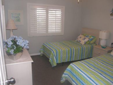 Twin Beds in Guest Bedroom