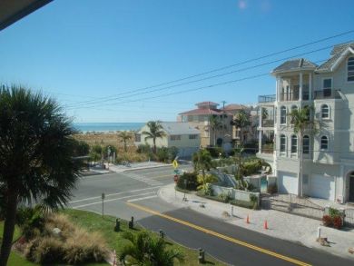 Walkt o Beach Vacation Condo in Siesta Key, Florida Walkt o Beach Vacation Condo in Siesta Key, Florida