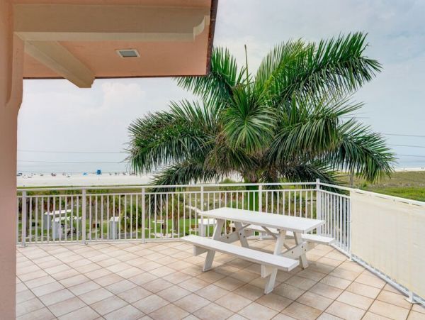 Siesta Key Beachfront Condo Rental 2 Bedrooms Sleeps 4