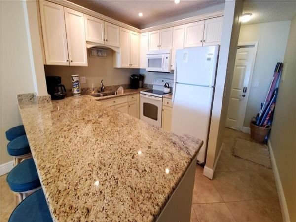 The Best 2 Bedroom condos on Holmes Beach for Rent