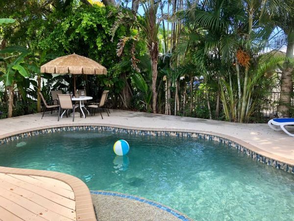 Bradenton Beach 4 Bedroom Vacation Pool Home Walk To Beach