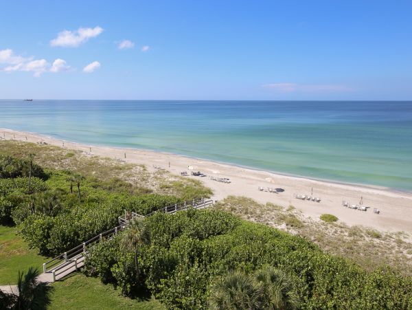 One of the Best Beachside Communities on Longboat Key