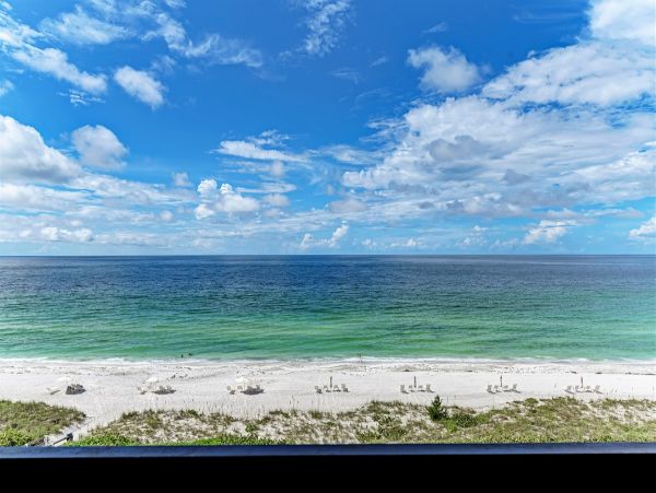 One of the Best Beachside Communities on Longboat Key