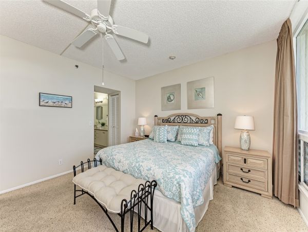 One of the Best Beachside Communities on Longboat Key