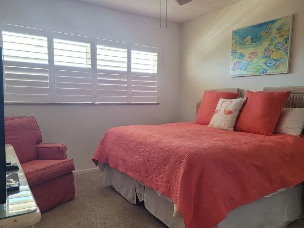 Longboat Key Vacation Rental - Direct Gulf Front Condo with Lanai