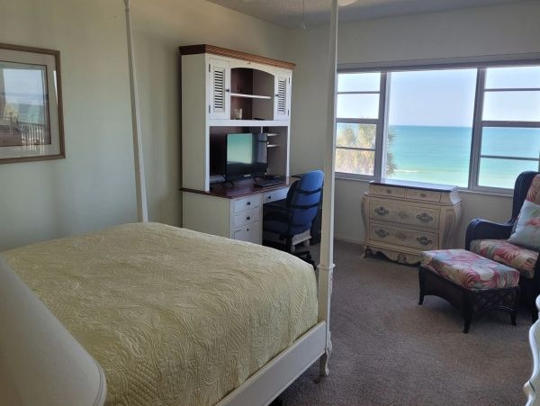 Longboat Key Vacation Rental - Direct Gulf Front Condo with Lanai