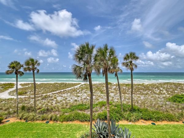 Longboat Key Vacation Rental - Direct Gulf Front Condo with Lanai