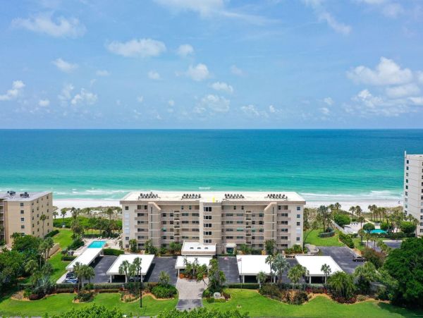 Longboat Key Vacation Rental - Direct Gulf Front Condo with Lanai
