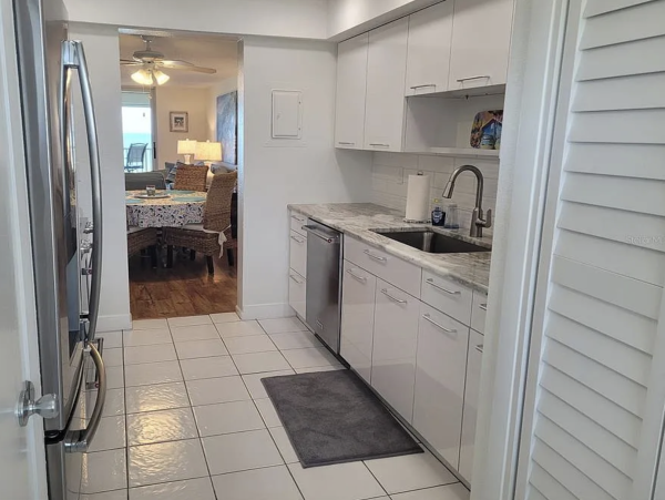 Longboat Key Vacation Rental - Direct Gulf Front Condo with Lanai