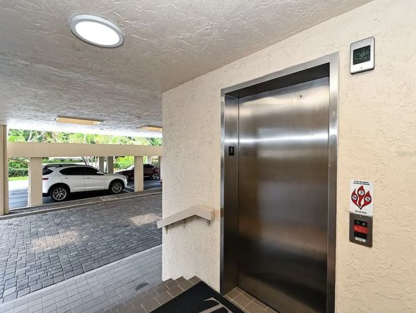 Longboat Key Vacation Rental - Direct Gulf Front Condo with Lanai