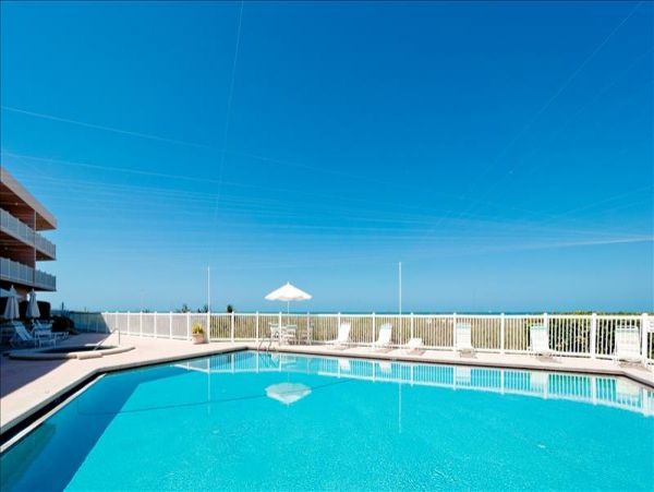 Luxury Beach Condo with Two Bedrooms
