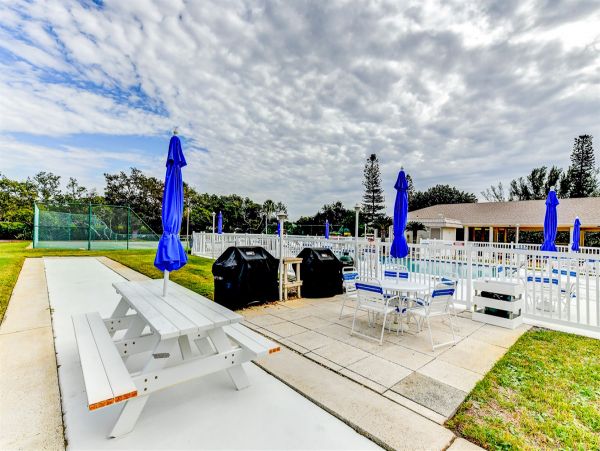 Longboat Key Walk to Beach Two Bedroom Vacation Condo