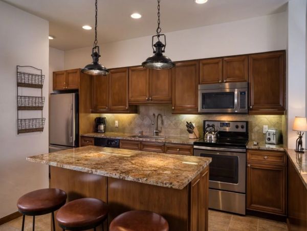 Three Bedroom Ski Vacation Condo Rental in Lionshead Village